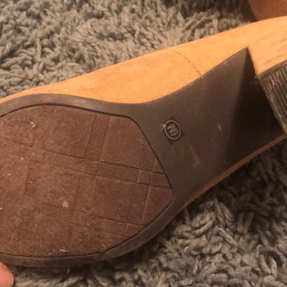Pretty casual 👠 - Picture 2 of 4